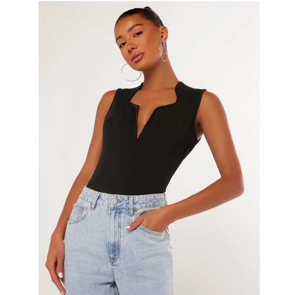 Black Sexy Sleeveless Bodysuit Deep Plunging V-Neck Cut - Picture 10 of 13